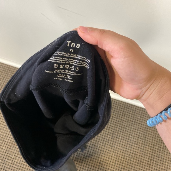 Aritzia TnaBUTTER™ Atmosphere Leggings - Picture 4 of 6